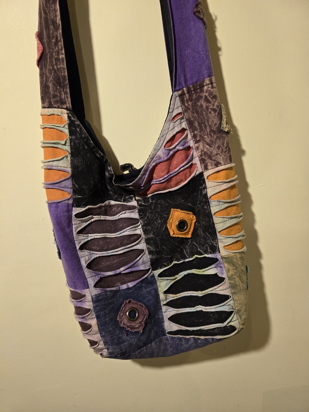 Patchwork Purple Boho Crossbody Bag with Multicolor Accents. - Picture 2 of 3